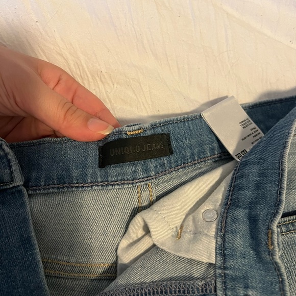 UNIQLO | Jeans - Picture 2 of 3
